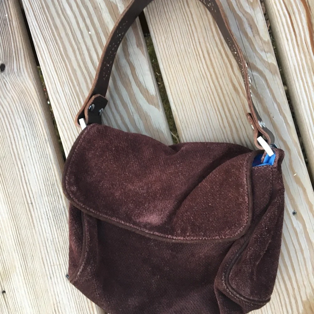 Tylie Malibu Brown Suede Satchel - Picture 3 of 8